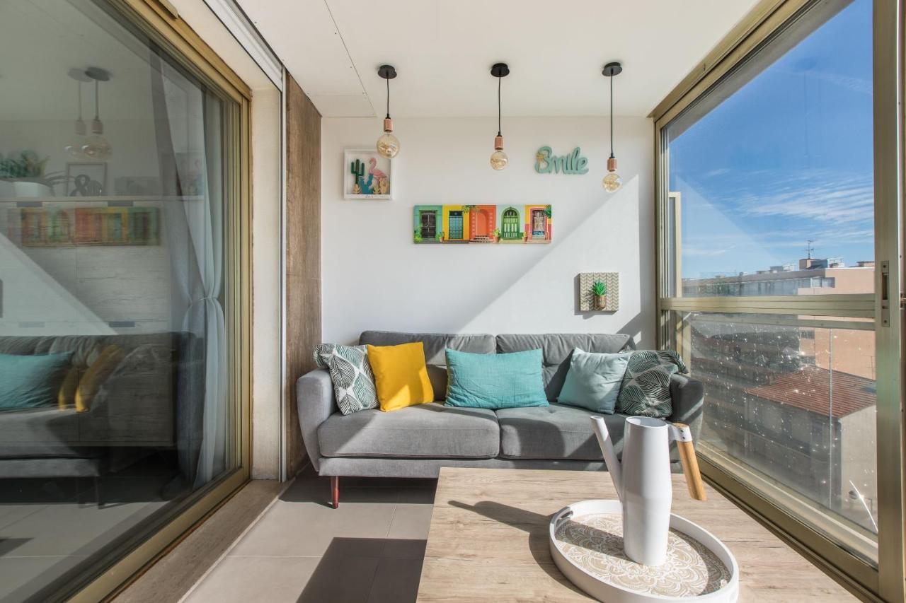 Lb Vacation Rentals I Admire Panoramic Ocean Views Through Walls Of Windows كان المظهر الخارجي الصورة